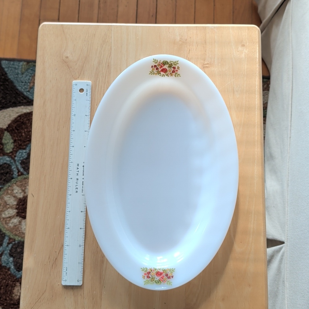 EUC Vintage Platter